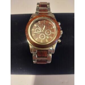 Makani Hawaii Koa Wood Watch Excellent Working Condition